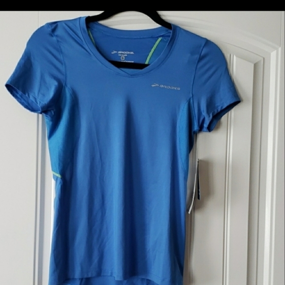 brooks running top